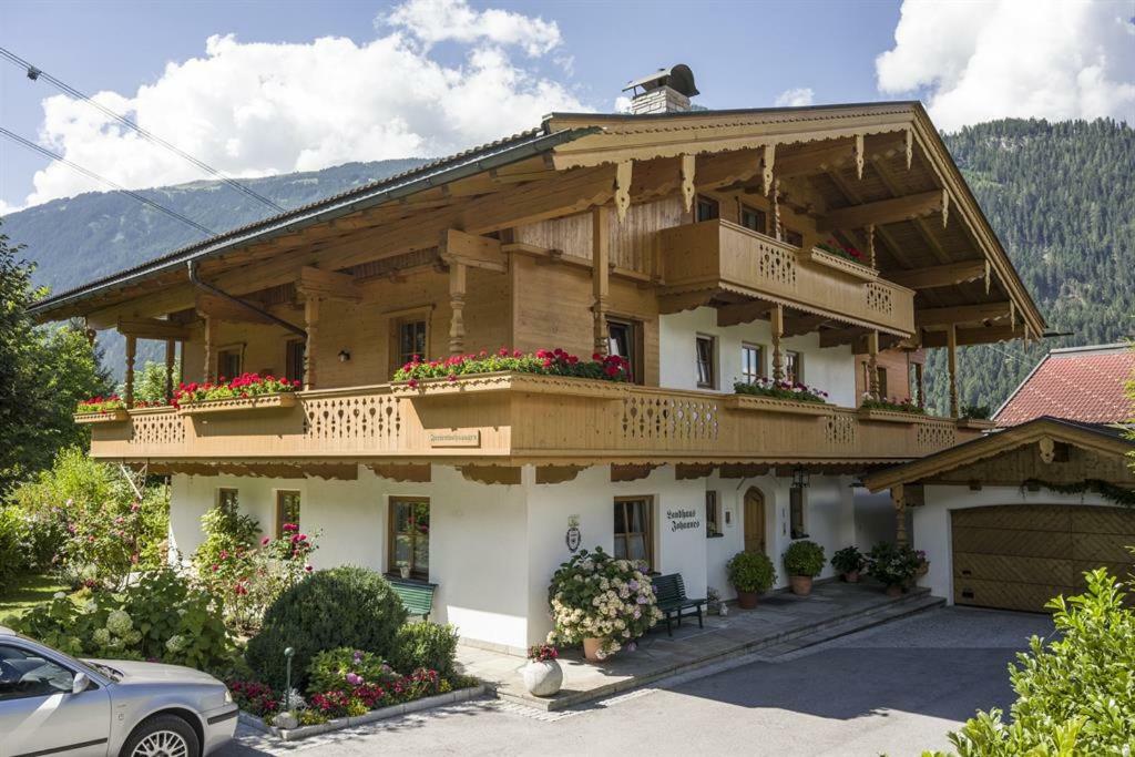 Landhaus Johannes Mayrhofen Exterior photo