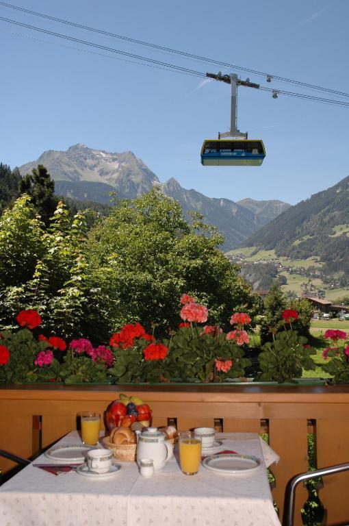Landhaus Johannes Mayrhofen Exterior photo